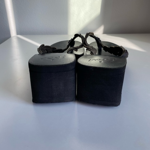 Reef platform flip flops 9 - Picture 2 of 6